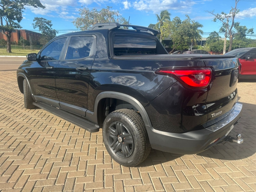 fiat toro 2.0 16v turbo diesel endurance 4wd at9 4p automatico 20224