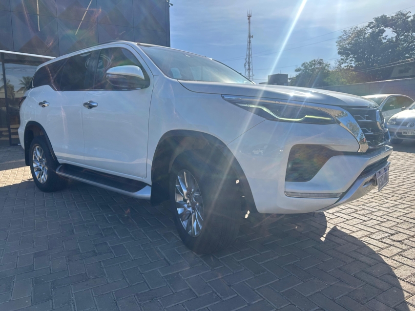 toyota hilux sw4 2.8 d-4d turbo diesel srx 7l 4x4 automatico 5p manual 2022