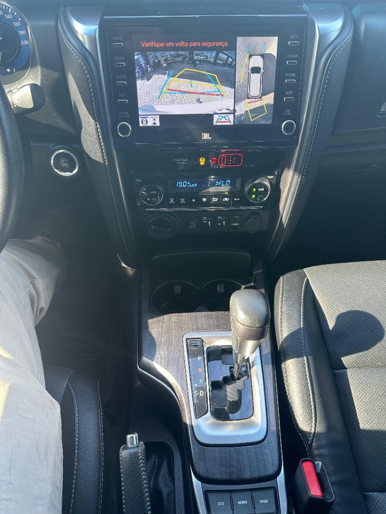 toyota hilux sw4 2.8 d-4d turbo diesel srx 7l 4x4 automatico 5p manual 2022