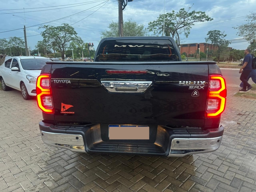 toyota hilux 2.8 d-4d turbo diesel cd srx plus 4x4 automatico 4p manual 20244