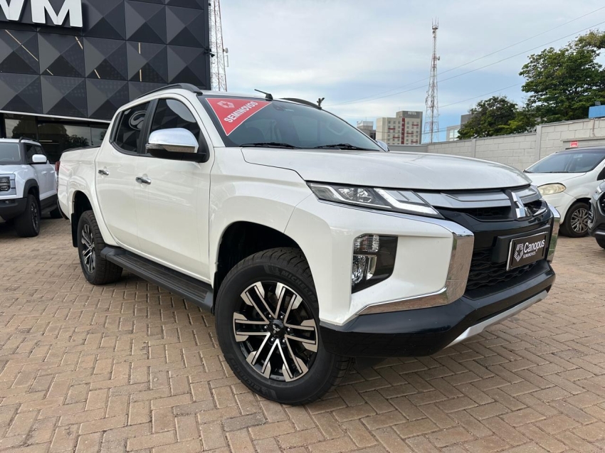 mitsubishi triton 2.4 biturbo diesel cd hpe-s 4x4 automatico 4p 20251