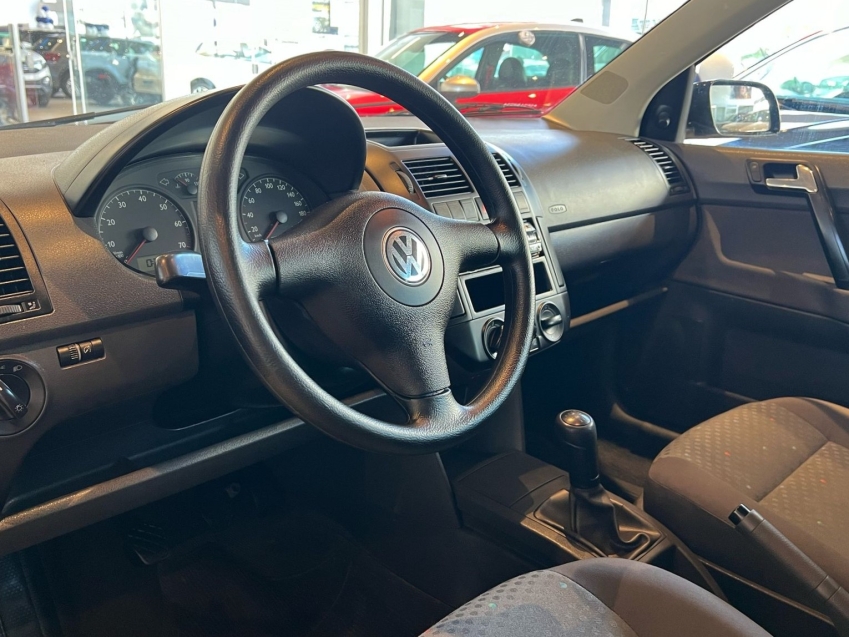 volkswagen polo 1.6 mi 8v flex 4p manual 2006