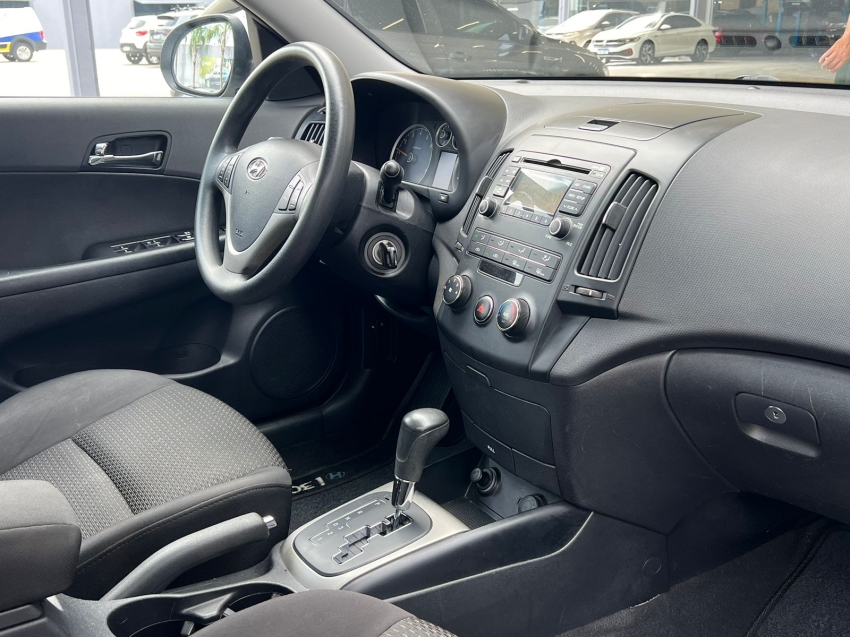 hyundai i30 2.0 mpi 16v gasolina 4p automatico 2010