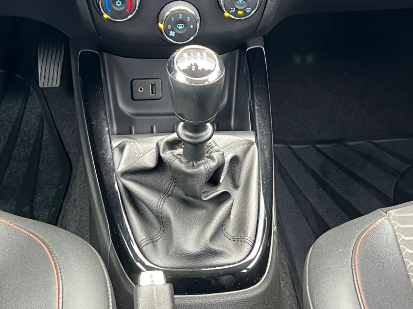 chevrolet onix 1.4 mpfi ltz 8v flex 4p manual 2018