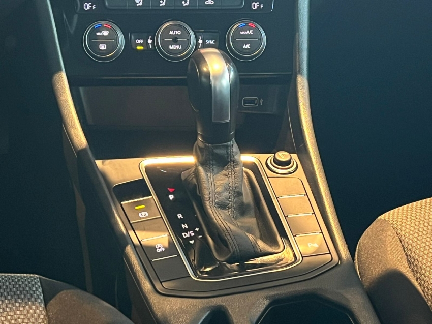 volkswagen jetta 1.4 250 tsi total flex tiptronic gasolina 4p automatico 2019