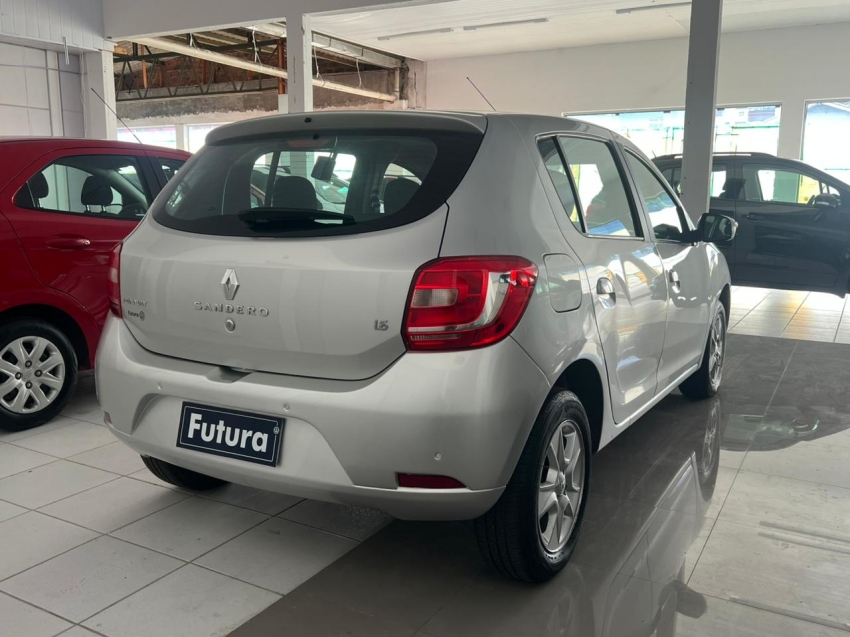 renault sandero 1.6 dynamique 8v flex 4p manual 2016