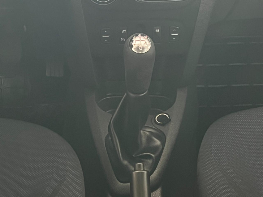 renault sandero 1.6 dynamique 8v flex 4p manual 2016