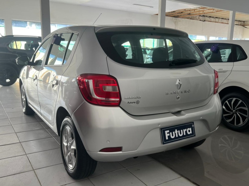 renault sandero 1.6 dynamique 8v flex 4p manual 2016