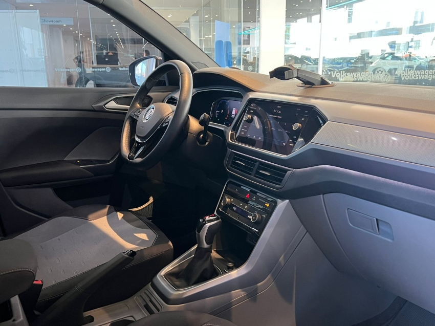 volkswagen t-cross 1.0 200 tsi total flex comfortline automatico gasolina 4p 2020