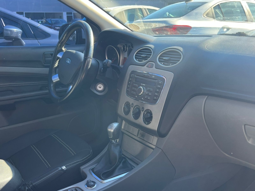 ford focus 1.6 glx 16v flex 4p manual 2013