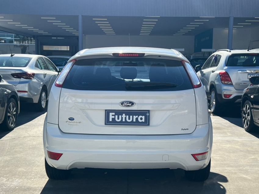 ford focus 1.6 glx 16v flex 4p manual 2013