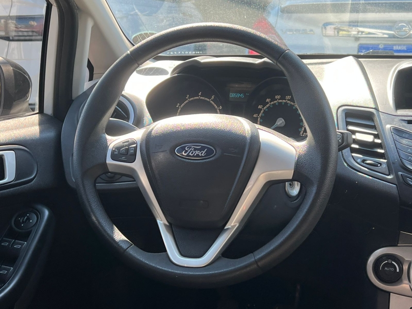 ford fiesta 1.6 sel sedan 16v flex 4p manual gasolina 2017
