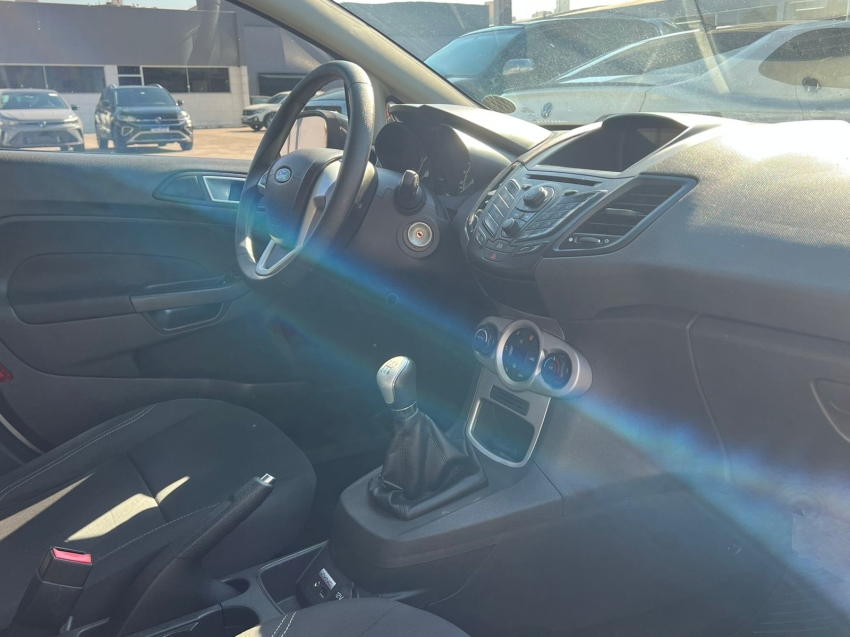 ford fiesta 1.6 sel sedan 16v flex 4p manual gasolina 2017