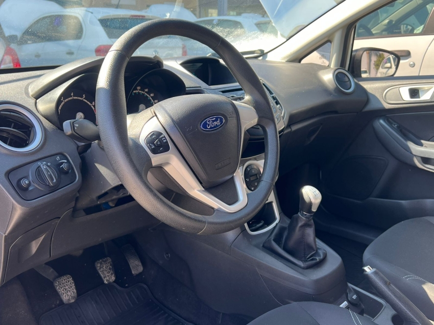 ford fiesta 1.6 sel sedan 16v flex 4p manual gasolina 2017