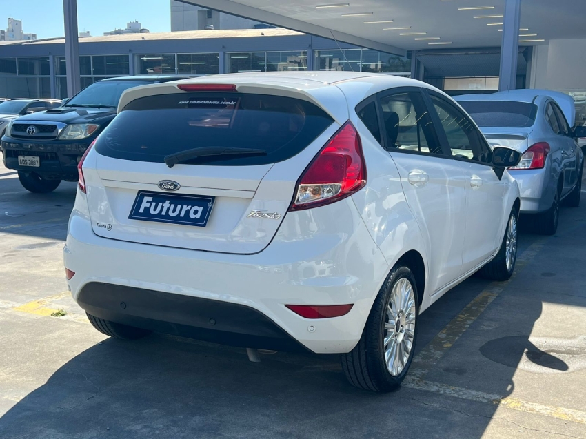 ford fiesta 1.6 sel sedan 16v flex 4p manual gasolina 2017