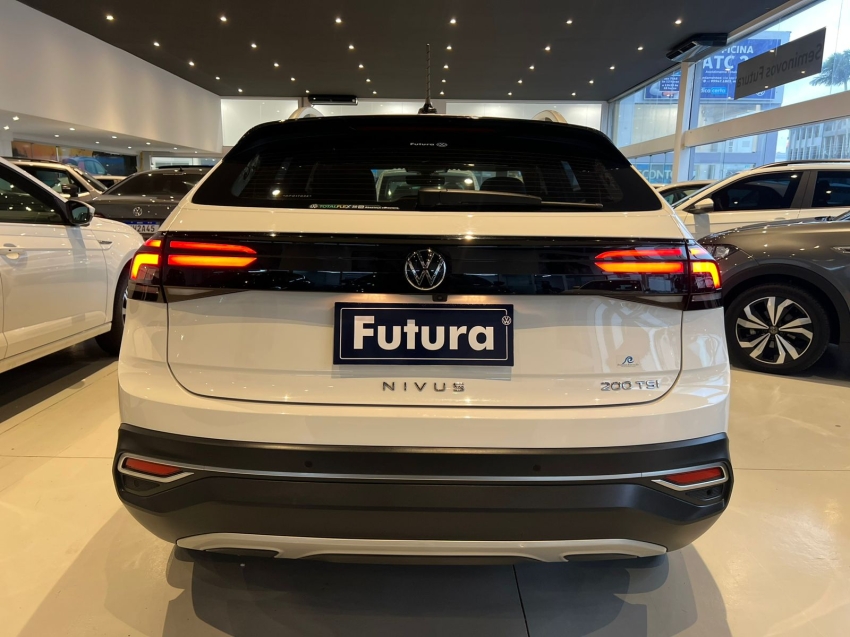 volkswagen nivus 1.0 200 tsi total flex highline automatico gasolina 4p 2024