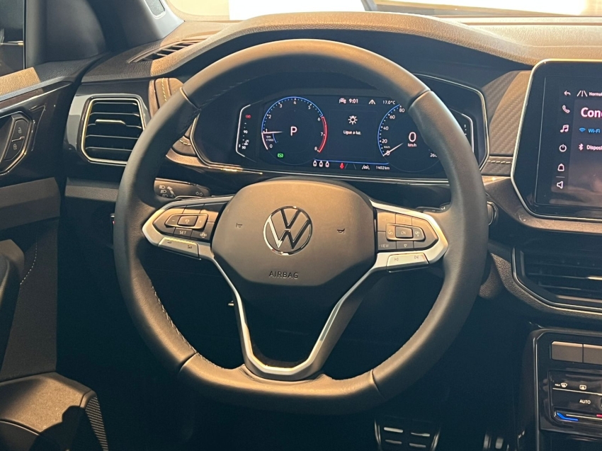 volkswagen t-cross 1.4 250 tsi total flex highline automatico gasolina 4p 2025