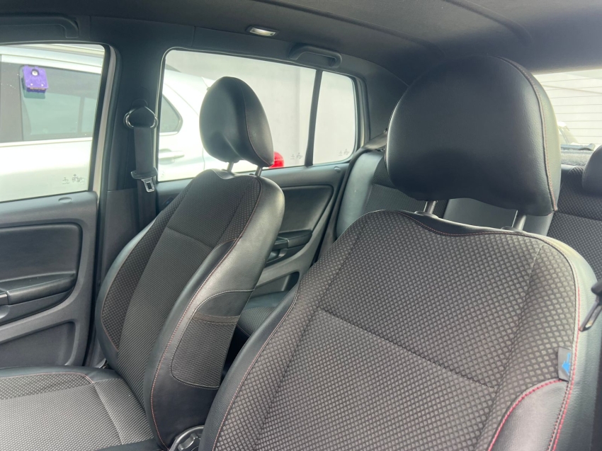volkswagen fox 1.6 mi rock in rio 8v flex 4p manual gasolina 2014