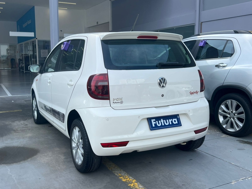 volkswagen fox 1.6 mi rock in rio 8v flex 4p manual gasolina 2014