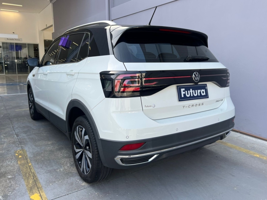 volkswagen t-cross 1.4 250 tsi total flex highline automatico gasolina 4p 2022