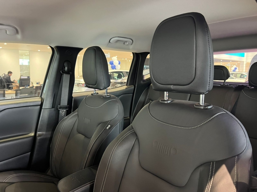 jeep renegade 1.3 t270 turbo flex longitude at6 gasolina 4p automatico 2025
