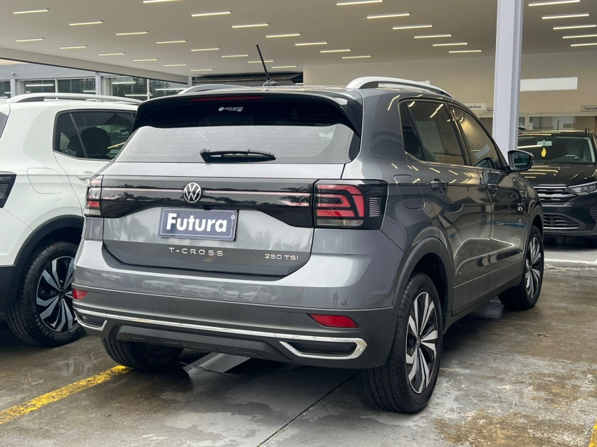 volkswagen t-cross 1.4 250 tsi total flex highline automatico gasolina 4p 2024