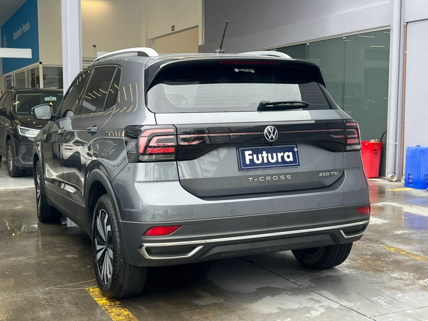 volkswagen t-cross 1.4 250 tsi total flex highline automatico gasolina 4p 2024