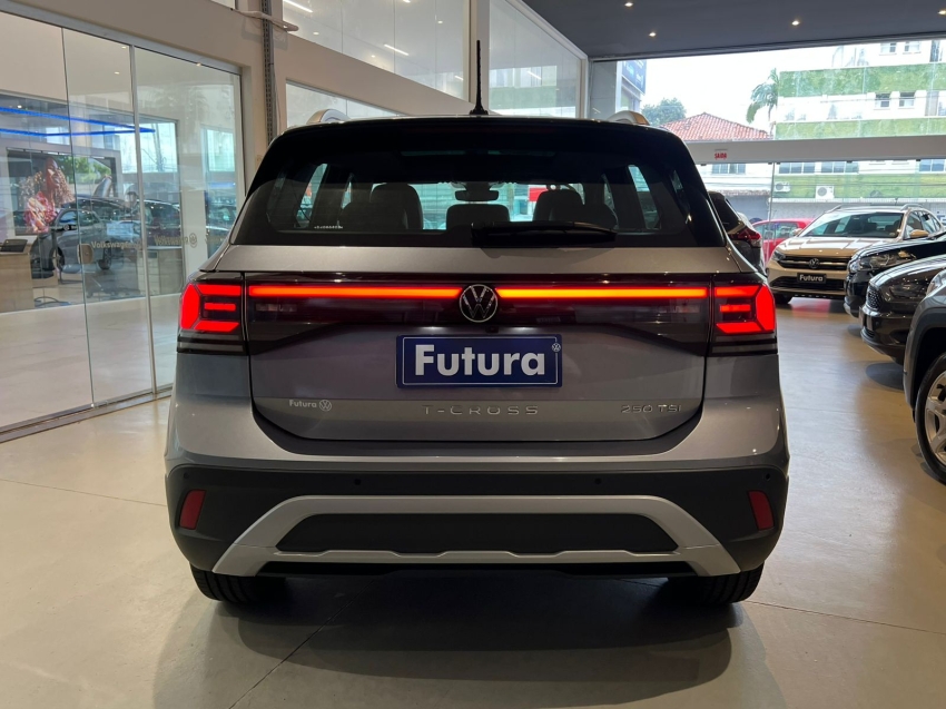 volkswagen t-cross 1.4 250 tsi total flex highline automatico gasolina 4p 2026