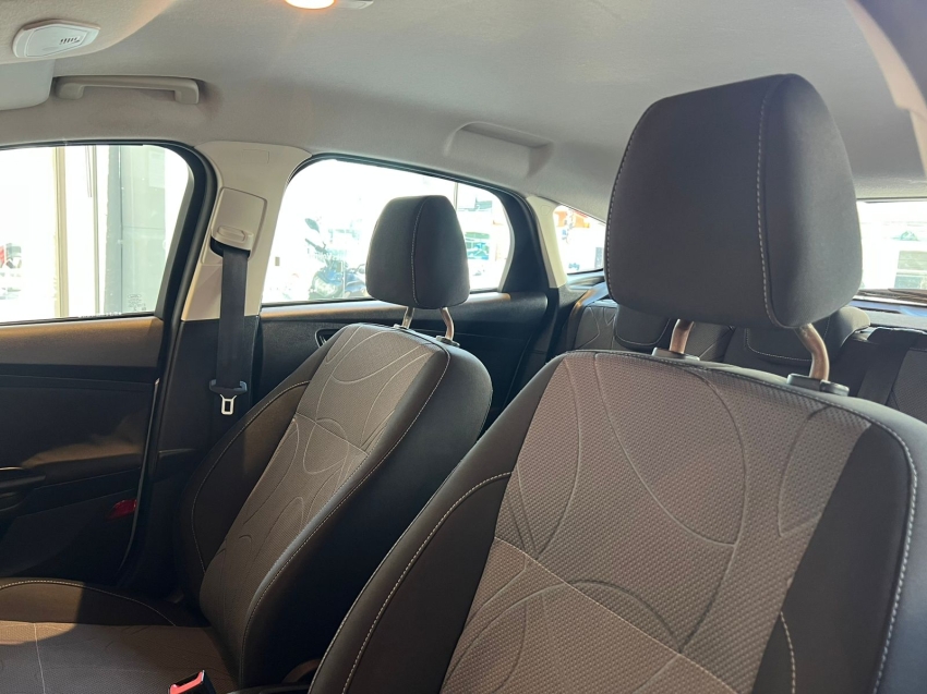 ford focus 1.6 s 16v flex 4p powershift gasolina automatico 2014