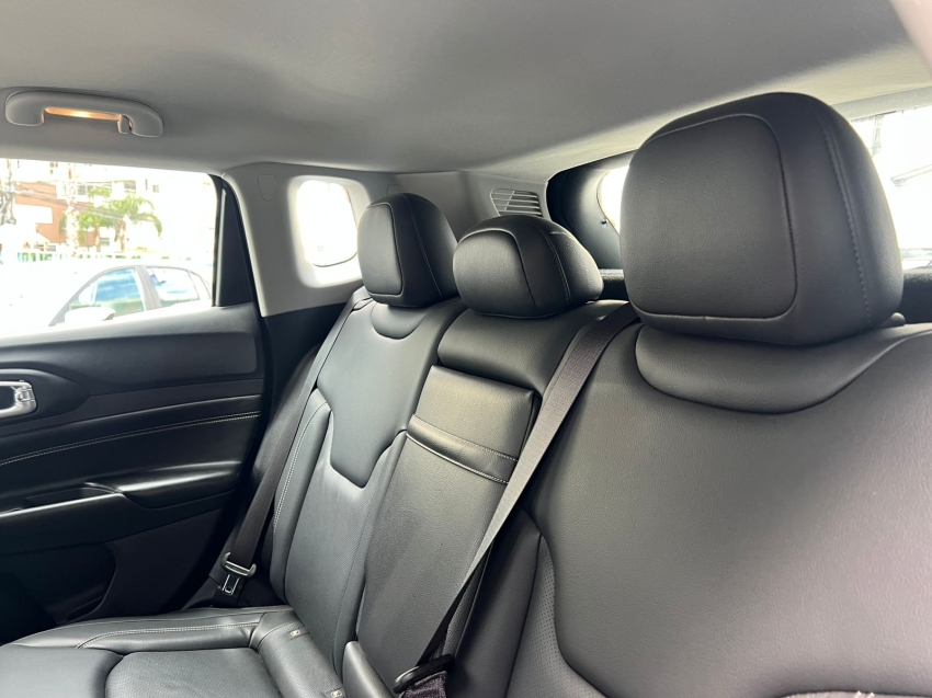 jeep compass 1.3 t270 turbo flex longitude at6 gasolina 4p automatico 20239 jeep compass 1.3 t270 turbo flex longitude at6 gasolina 4p automatico 20239