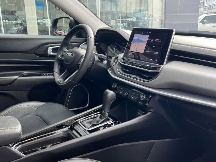 jeep compass 1.3 t270 turbo flex longitude at6 gasolina 4p automatico 202310 jeep compass 1.3 t270 turbo flex longitude at6 gasolina 4p automatico 202310