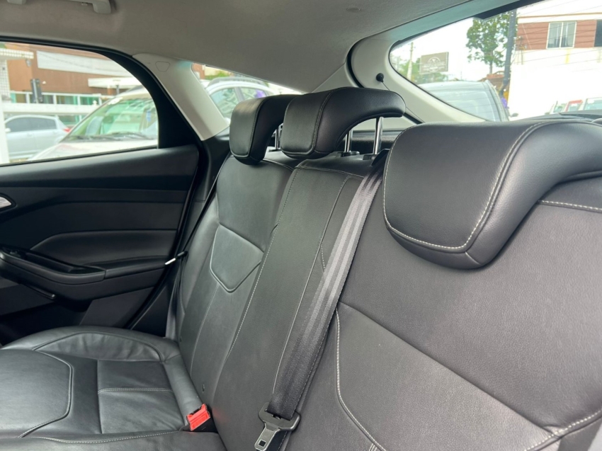 ford focus 2.0 se 16v flex 4p powershift gasolina automatico 2018