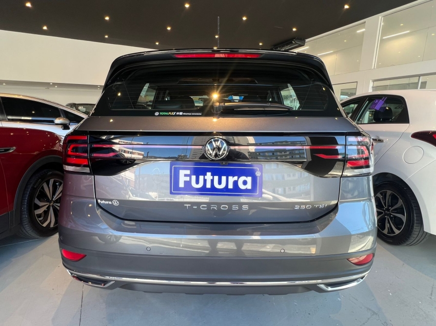 volkswagen t-cross 1.4 250 tsi total flex highline automatico gasolina 4p 2024