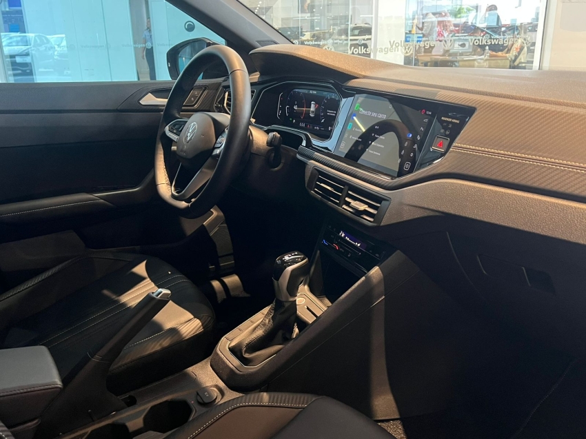 volkswagen nivus 1.0 200 tsi total flex highline automatico gasolina 4p 2025