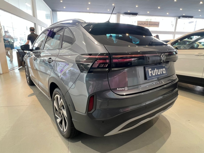 volkswagen nivus 1.0 200 tsi total flex highline automatico gasolina 4p 2025