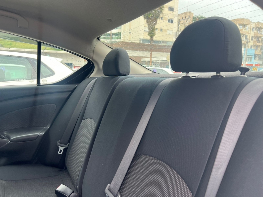nissan versa 1.6 16v flex sl 4p manual gasolina 201410 nissan versa 1.6 16v flex sl 4p manual gasolina 201410