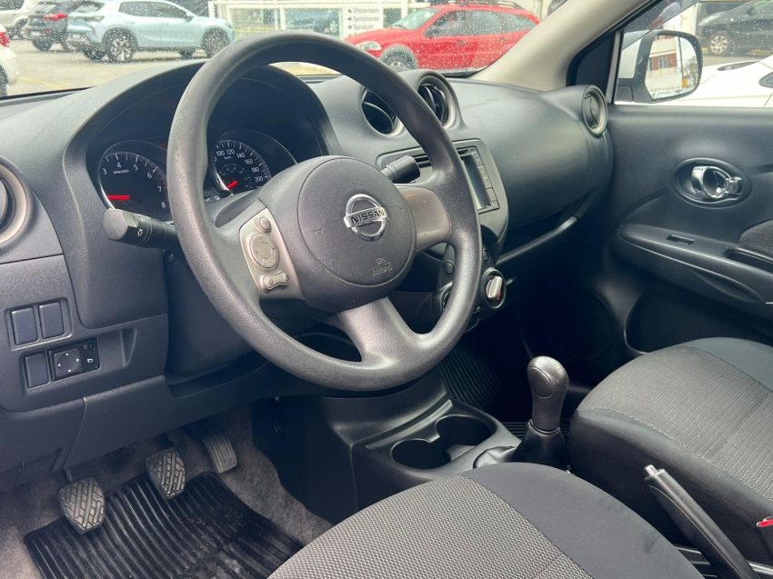 nissan versa 1.6 16v flex sl 4p manual gasolina 20143 nissan versa 1.6 16v flex sl 4p manual gasolina 20143