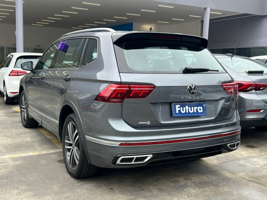 volkswagen tiguan 2.0 300 tsi gasolina allspace r-line automatico 4p 202411