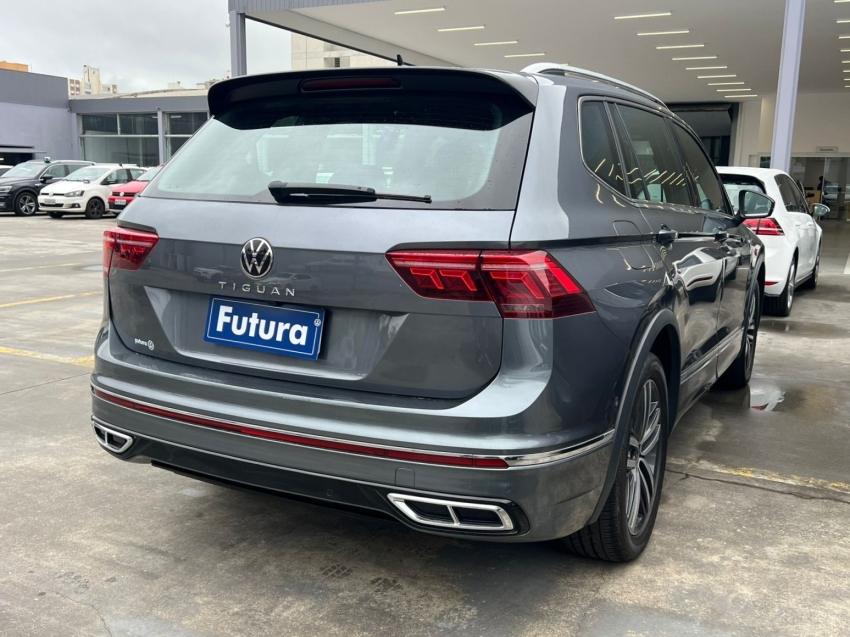volkswagen tiguan 2.0 300 tsi gasolina allspace r-line automatico 4p 202413