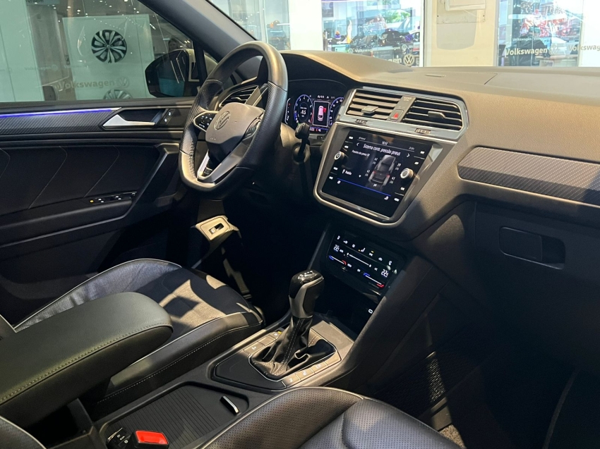 volkswagen tiguan 2.0 300 tsi gasolina allspace r-line automatico 4p 20246