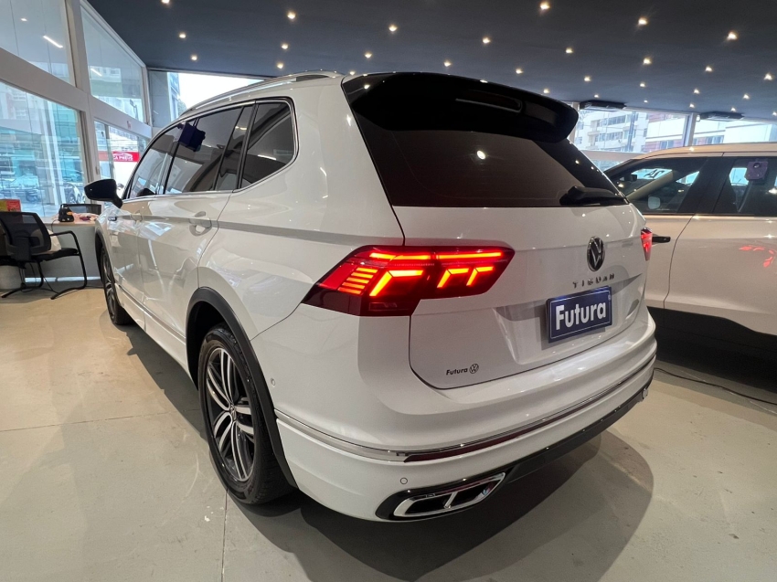 volkswagen tiguan 2.0 300 tsi gasolina allspace r-line automatico 4p 202411