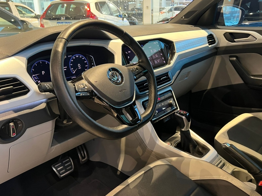 volkswagen t-cross 1.4 250 tsi total flex highline automatico 4p 20213
