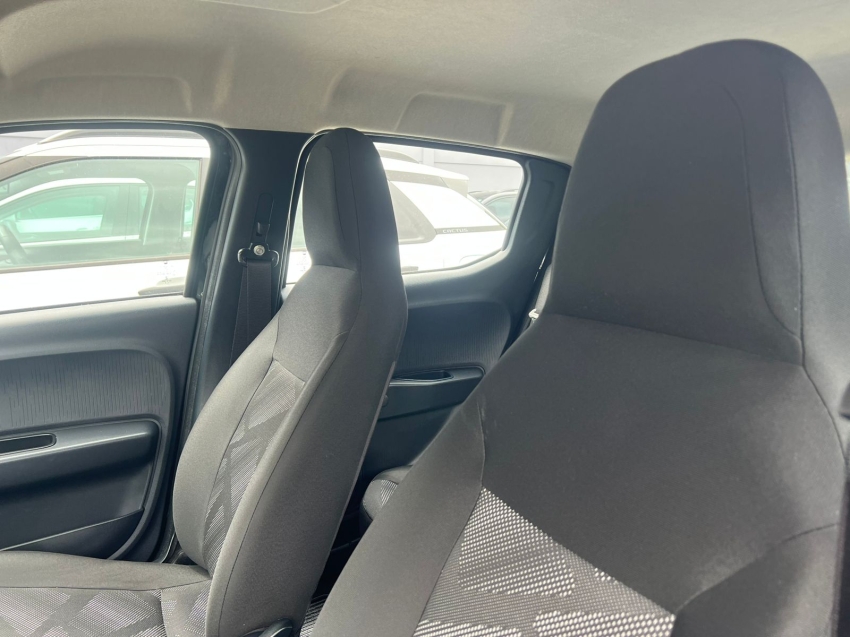 fiat mobi 1.0 evo flex like. manual gasolina 4p 20184