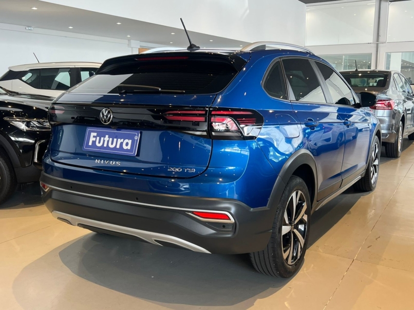 volkswagen nivus 1.0 200 tsi total flex highline automatico gasolina 4p 202311