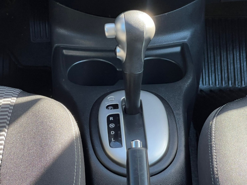 nissan versa 1.6 16v flexstart sv 4p xtronic flex automatico 20207