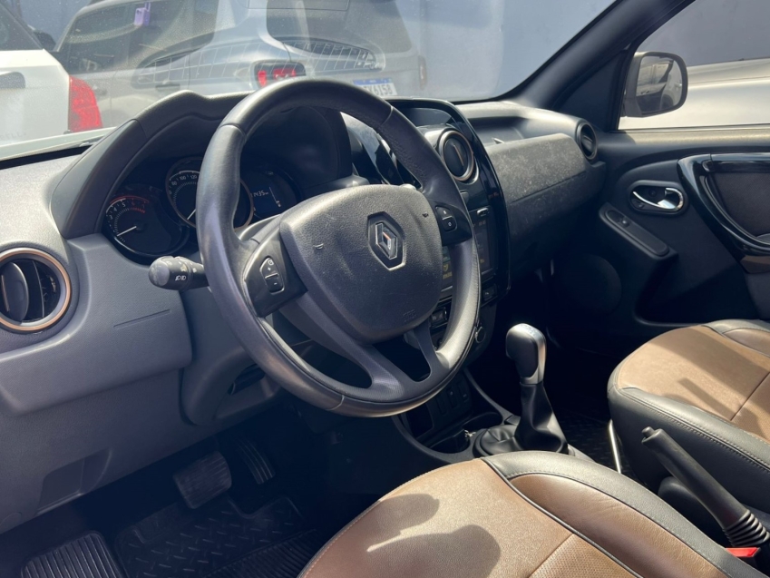 renault duster 2.0 16v hi-flex dynamique automatico gasolina 4p 20183
