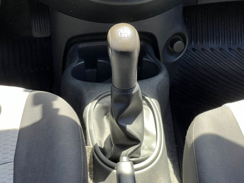 nissan march 1.0 16v flex 4p manual gasolina 20148