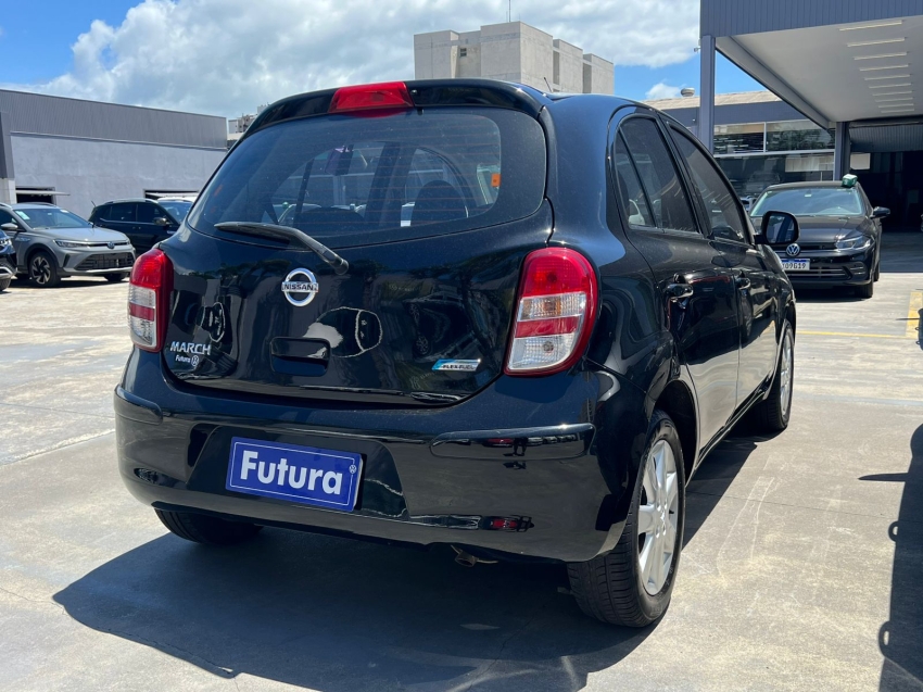 nissan march 1.0 16v flex 4p manual gasolina 201411