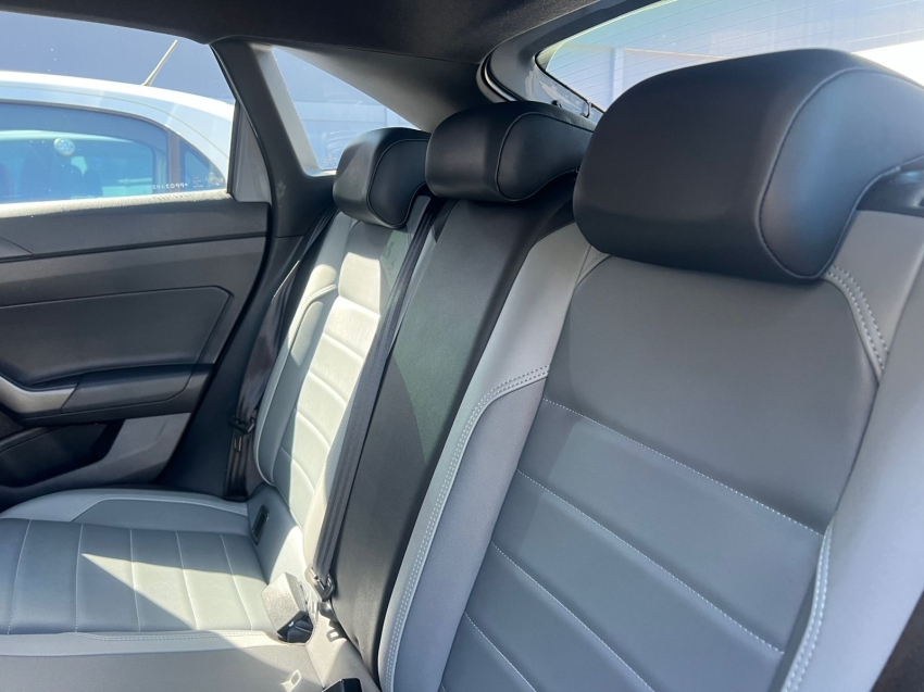 volkswagen nivus 1.0 200 tsi total flex highline automatico gasolina 4p 202310