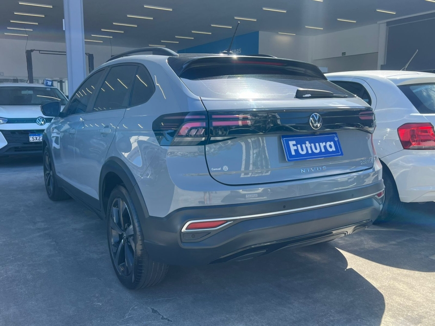 volkswagen nivus 1.0 200 tsi total flex highline automatico gasolina 4p 202311